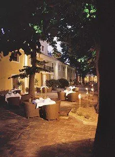 阿德里安娜法肯斯特奈酒店